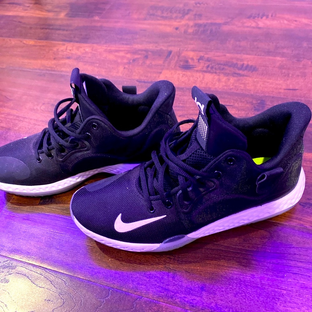 Nike KD Trey 5 IIV